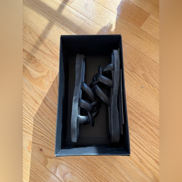 Coach Georgie Leather Sandal - Picture 5 of 5